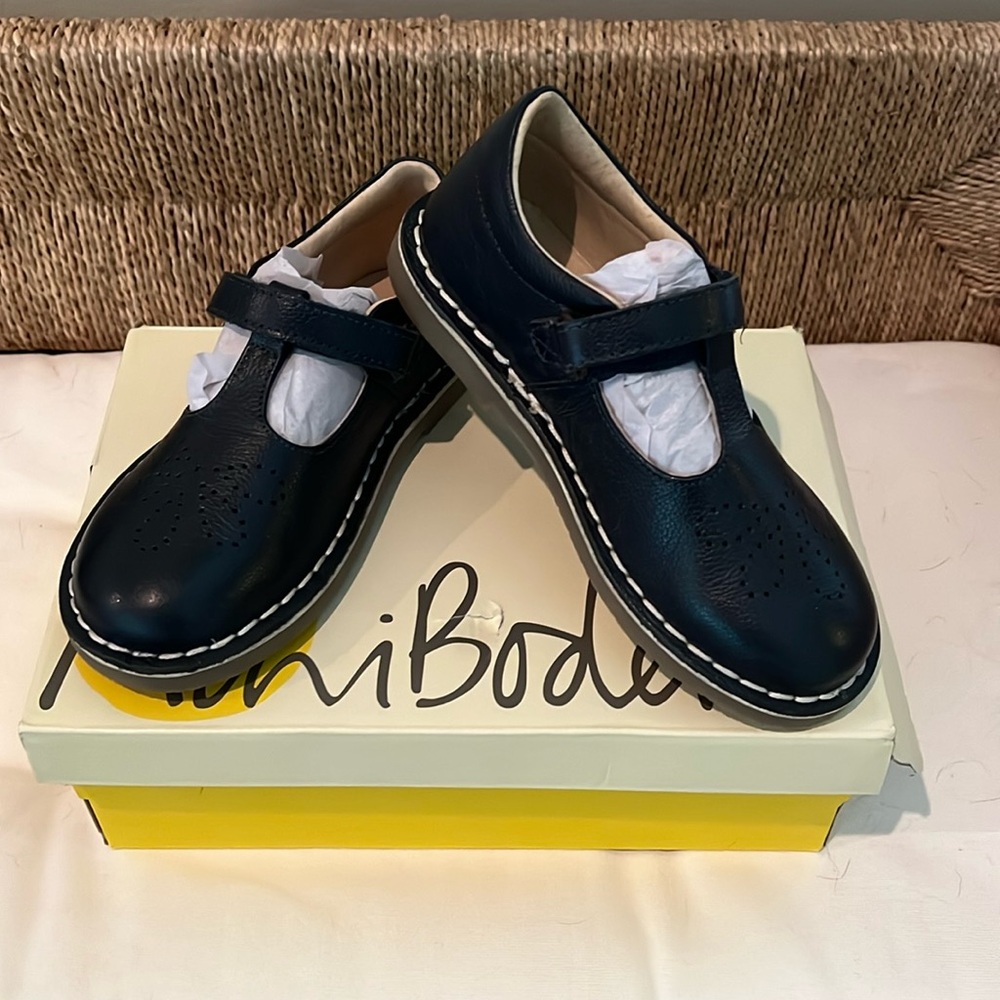 BRAND-NEW Mini Boden Leather T-bar Flats